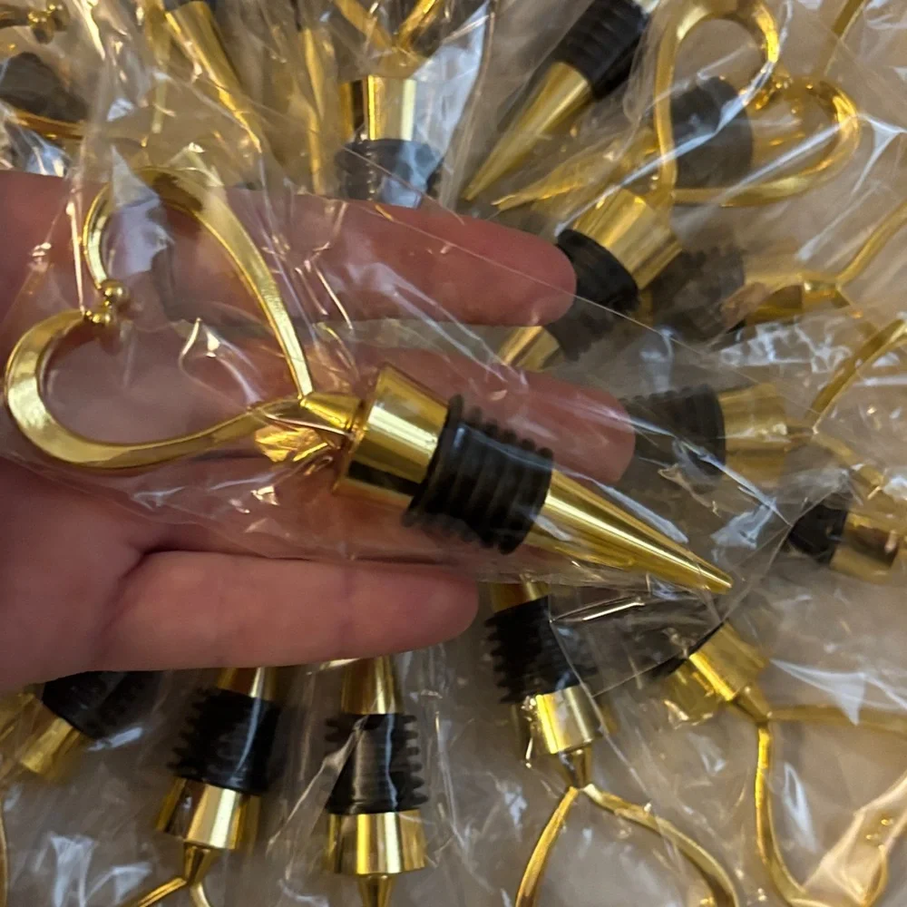 22 Gold Heart Wine Bottle Stoppers